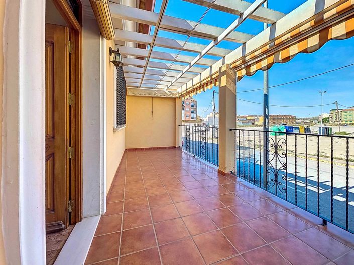 Image No.5-3 Bed Townhouse for sale