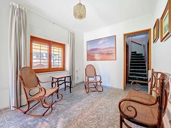 Image No.7-5 Bed Townhouse for sale