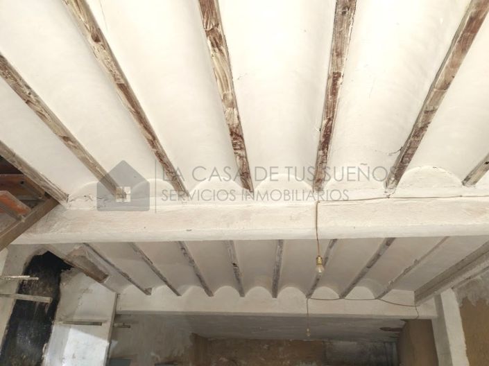 Image No.2-1 Bed Townhouse for sale