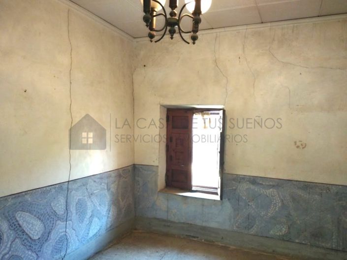 Image No.11-3 Bed Country House for sale