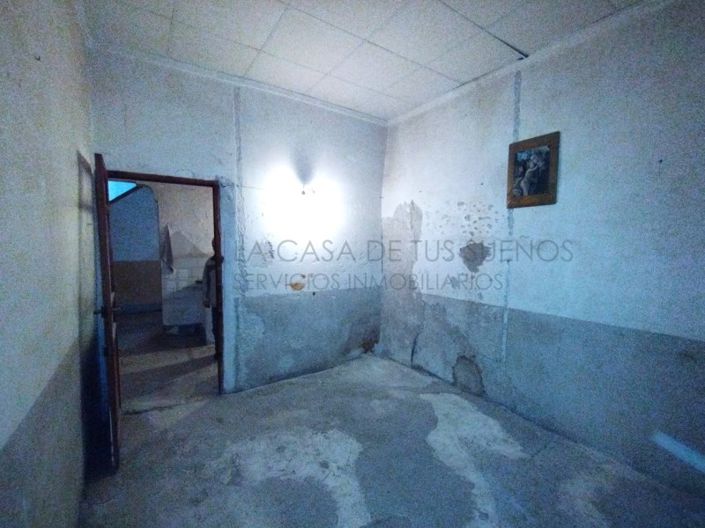 Image No.14-3 Bed Country House for sale