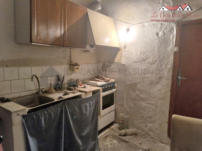 Image No.17-3 Bed Country House for sale