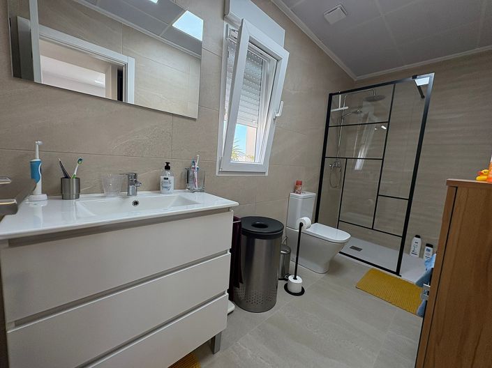 Image No.23-3 Bed Villa for sale