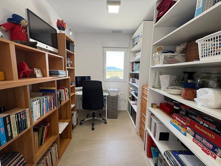 Image No.26-3 Bed Villa for sale