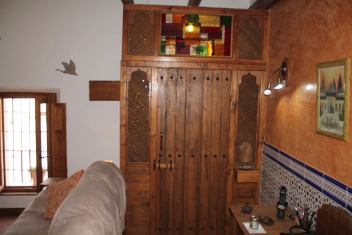 Image No.22-2 Bed Townhouse for sale