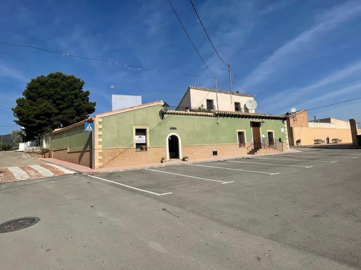 Image No.6-2 Bed Townhouse for sale