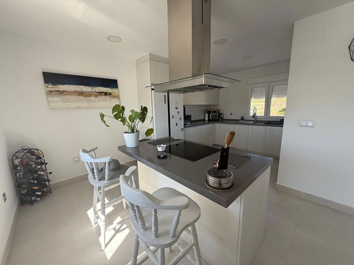 Image No.17-3 Bed Villa for sale