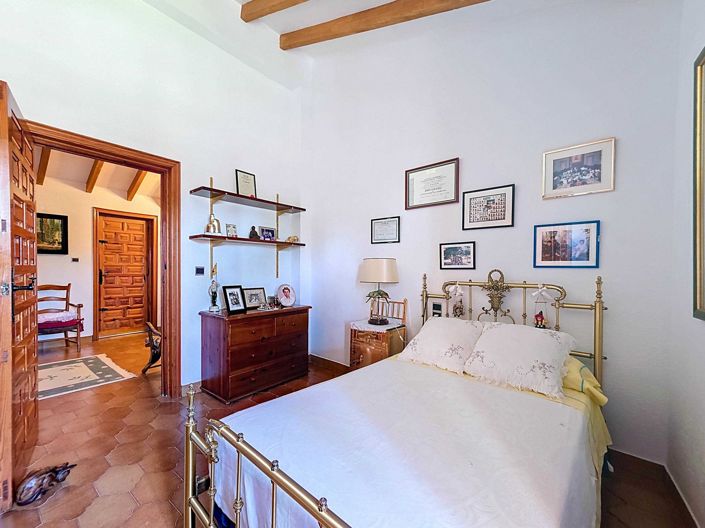 Image No.47-6 Bed Villa for sale