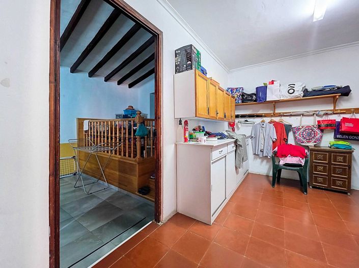 Image No.9-6 Bed Villa for sale