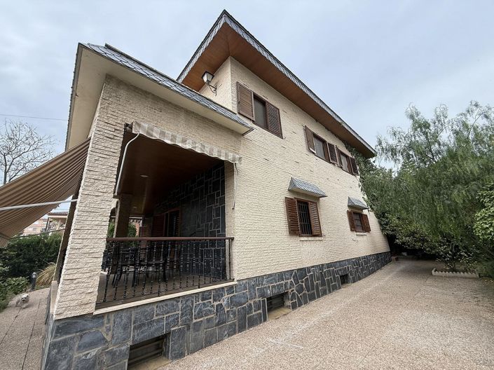 Image No.10-4 Bed Villa for sale