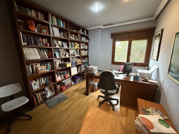 Image No.27-4 Bed Villa for sale