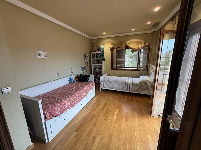 Image No.28-4 Bed Villa for sale