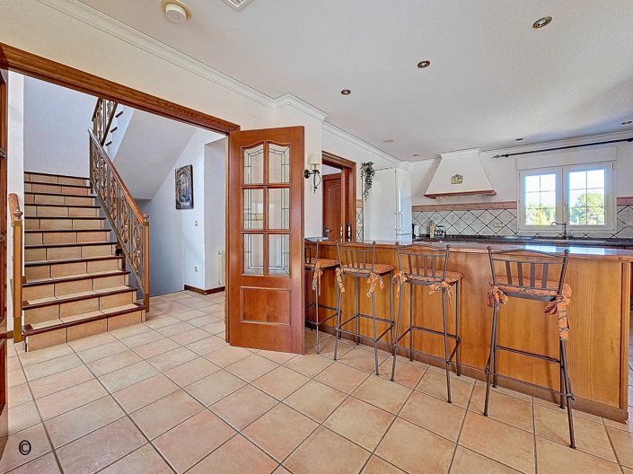 Image No.14-6 Bed Villa for sale