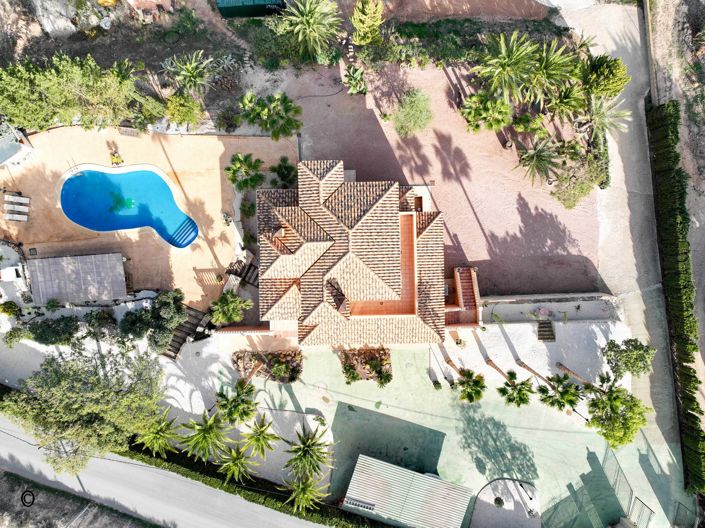 Image No.4-6 Bed Villa for sale