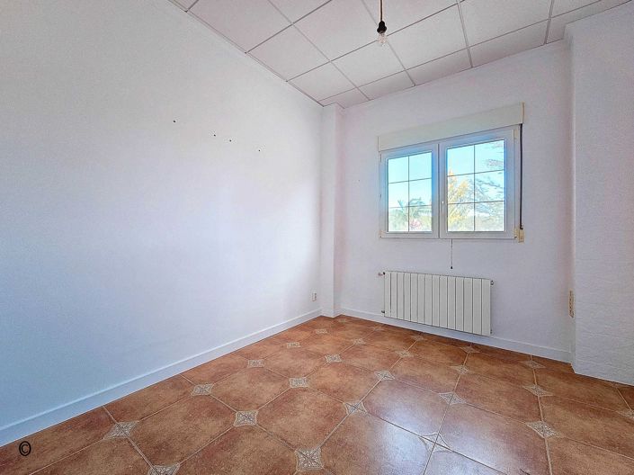 Image No.42-6 Bed Villa for sale