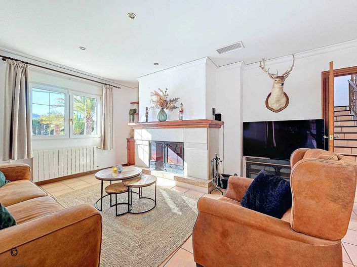 Image No.6-6 Bed Villa for sale