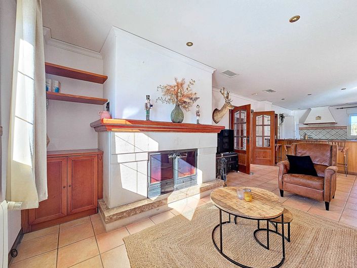 Image No.7-6 Bed Villa for sale