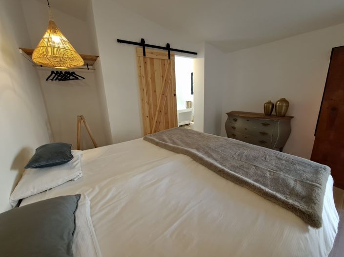 Image No.11-3 Bed Townhouse for sale