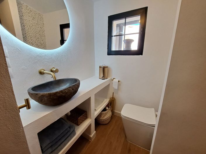 Image No.13-3 Bed Townhouse for sale