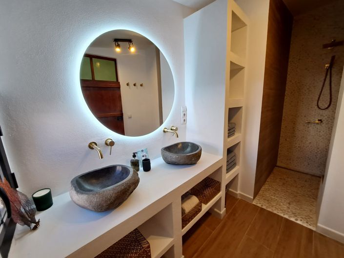 Image No.15-3 Bed Townhouse for sale