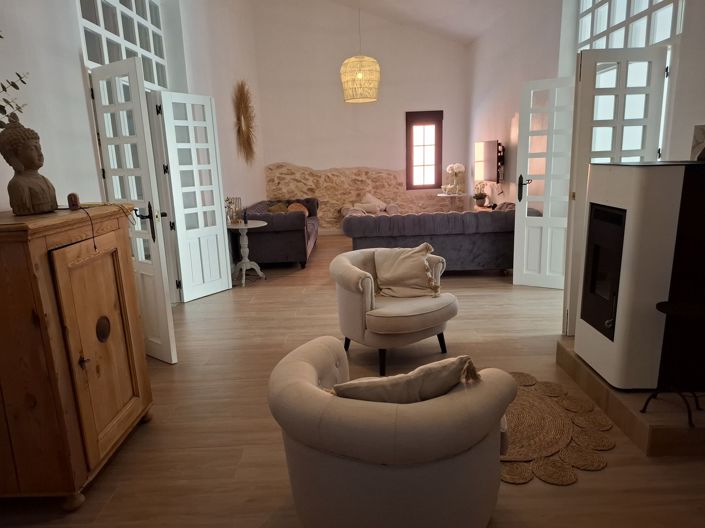 Image No.42-3 Bed Townhouse for sale