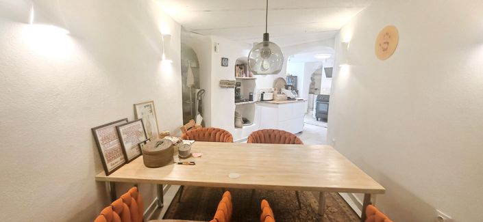 Image No.6-2 Bed Country House for sale