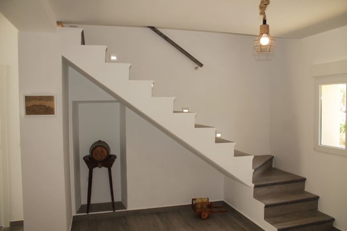 Image No.25-4 Bed Country House for sale