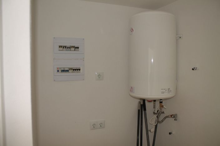 Image No.30-4 Bed Country House for sale