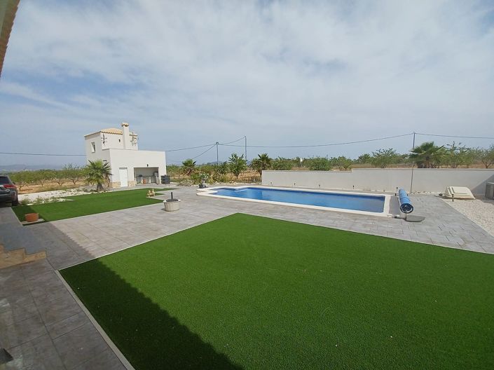 Image No.16-6 Bed Villa for sale
