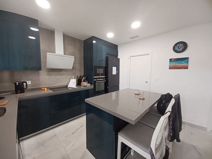 Image No.28-6 Bed Villa for sale