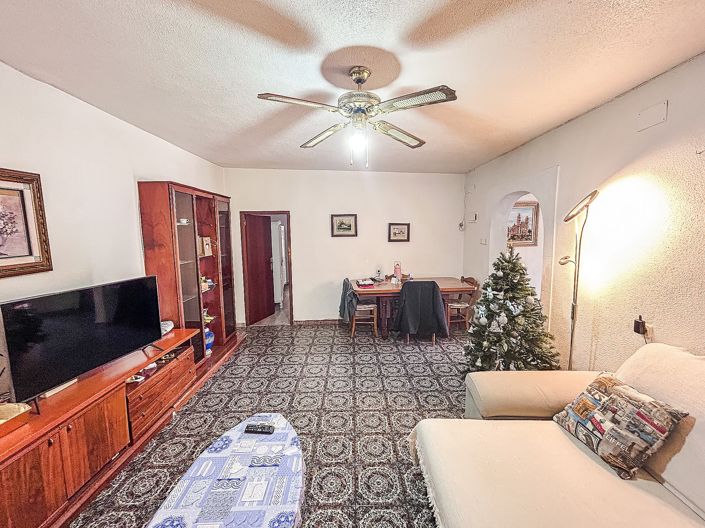 Image No.25-4 Bed Country House for sale