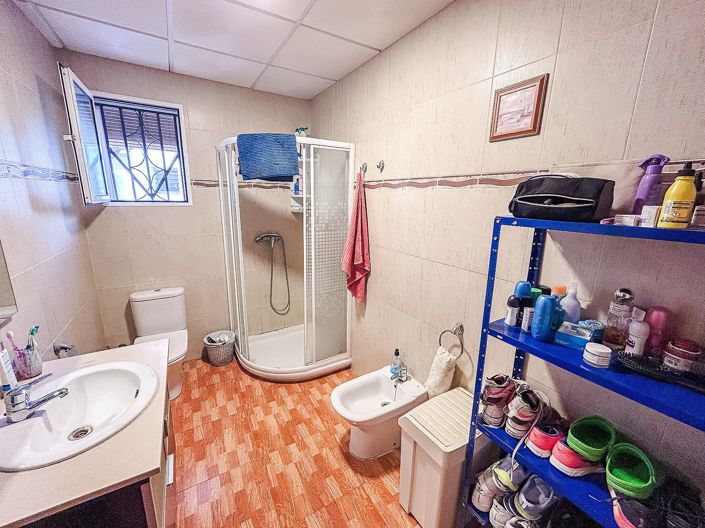 Image No.31-4 Bed Country House for sale