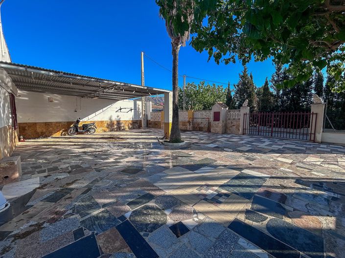 Image No.5-4 Bed Country House for sale