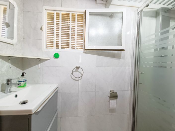 Image No.24-4 Bed Villa for sale