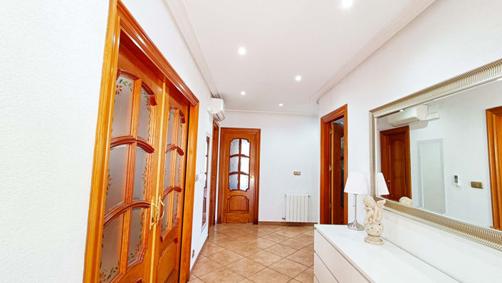 Image No.15-5 Bed Villa for sale