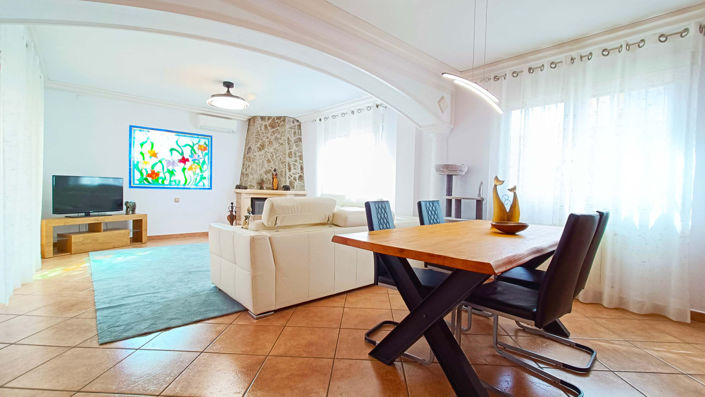 Image No.18-5 Bed Villa for sale