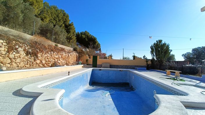 Image No.14-4 Bed Villa for sale