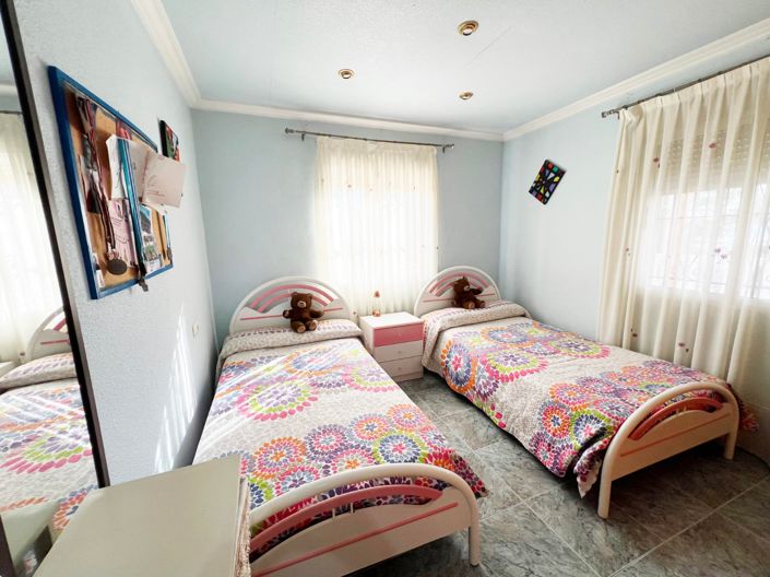 Image No.38-4 Bed Villa for sale