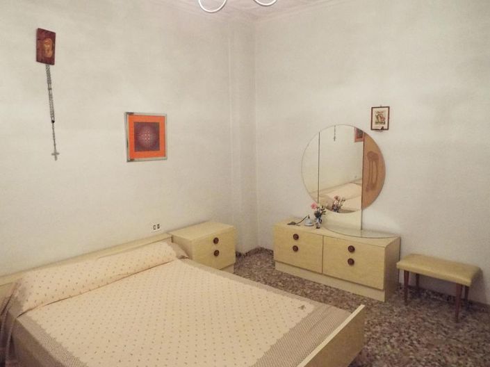 Image No.9-4 Bed Apartment for sale