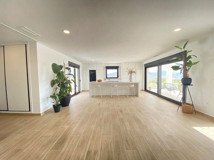 Image No.11-4 Bed Villa for sale