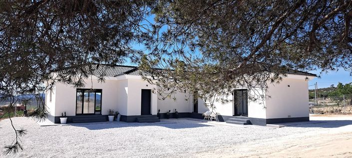 Image No.4-4 Bed Villa for sale