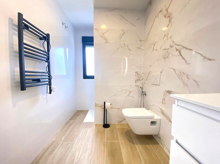 Image No.32-4 Bed Villa for sale