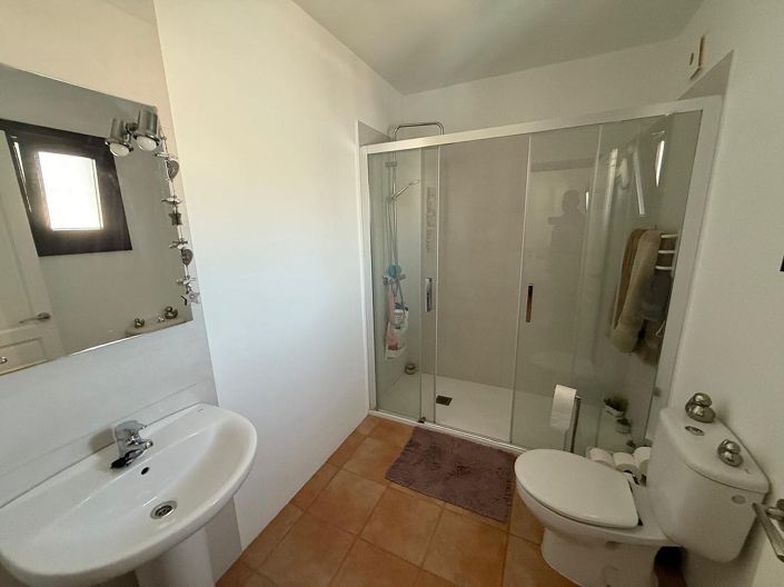 Image No.36-3 Bed Villa for sale