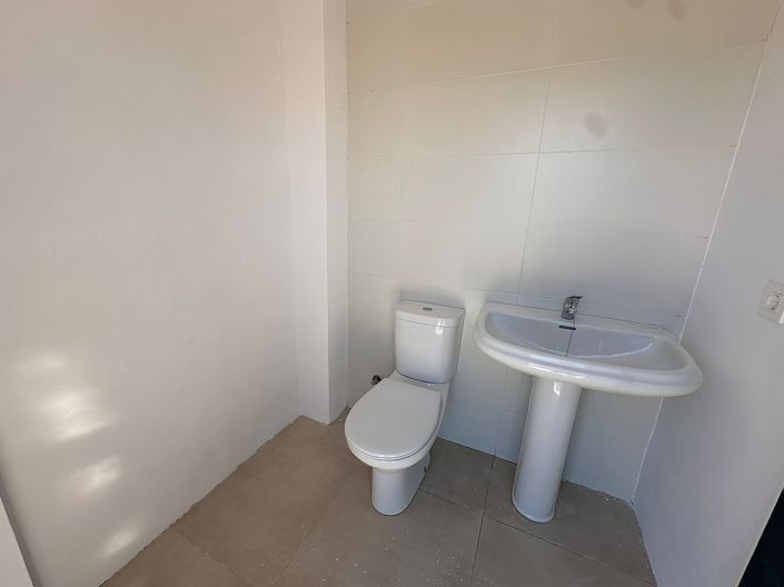 Image No.24-3 Bed Villa for sale