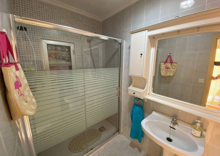 Image No.40-5 Bed Villa for sale