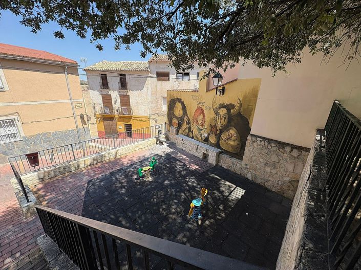 Image No.4-4 Bed Townhouse for sale