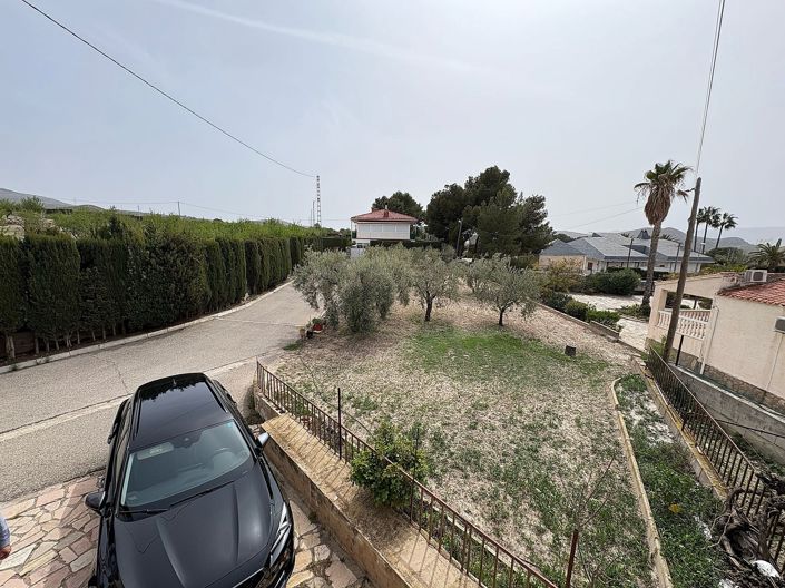 Image No.10-4 Bed Country House for sale