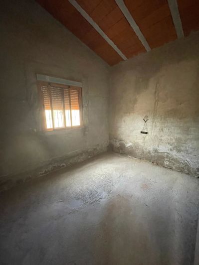 Image No.13-2 Bed Land for sale