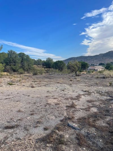 Image No.25-2 Bed Land for sale