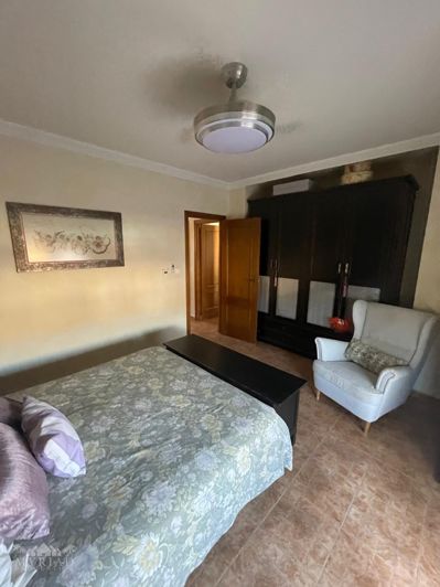 Image No.28-4 Bed Townhouse for sale